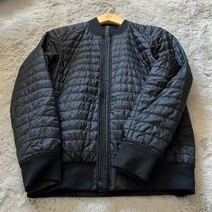 Lululemon men’s reversible bomber